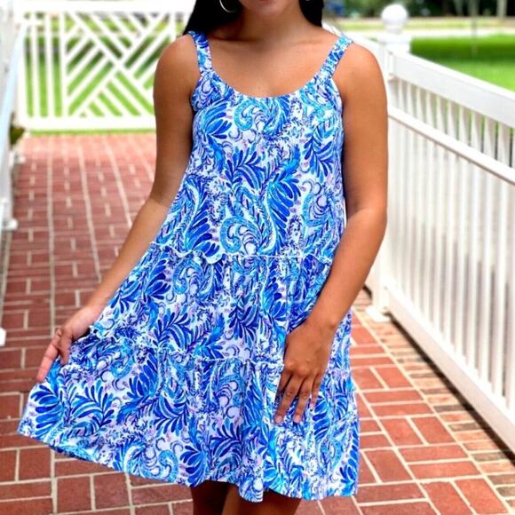 Lilly Pulitzer Blue and White Floral Tiered Swing Cotton Dress Size Large EUC - Picture 1 of 8